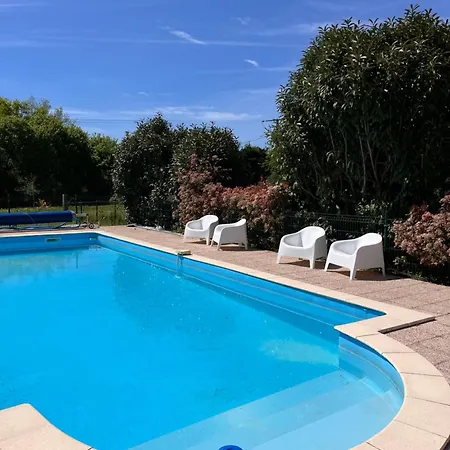 Villa Le Plantier2 Beaulieu-sur-Sonnette Exterior foto
