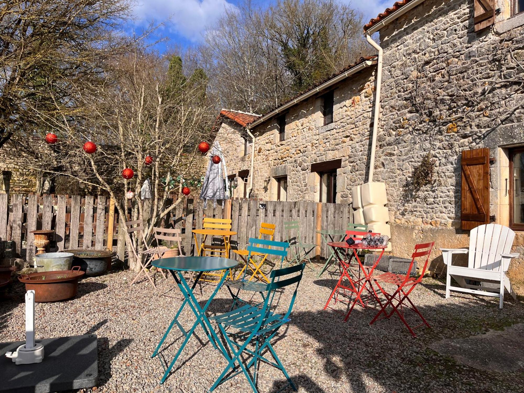 Le Plantier2 Ferienhaus Beaulieu-sur-Sonnette